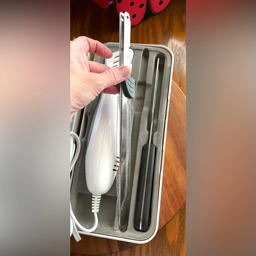 Oster Electric Carving Knife with Cutting Blade & Fork - Case Included
